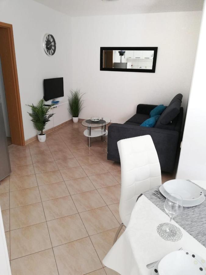 Apartment Toni With Private Parking Zadar Eksteriør billede