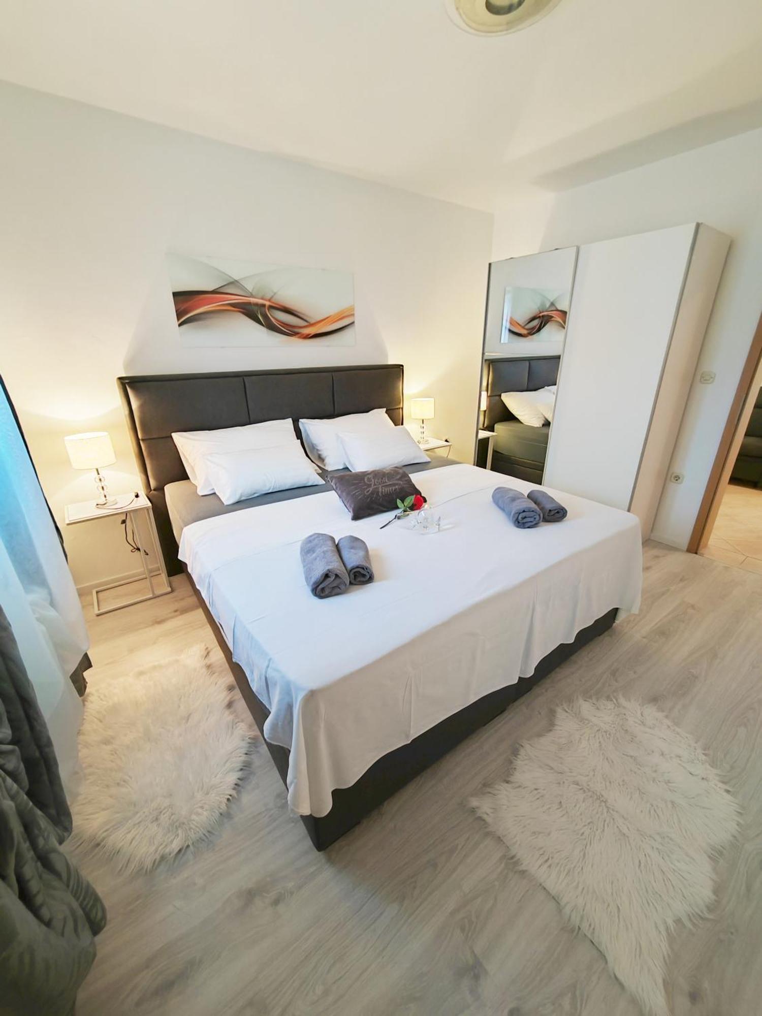 Apartment Toni With Private Parking Zadar Eksteriør billede